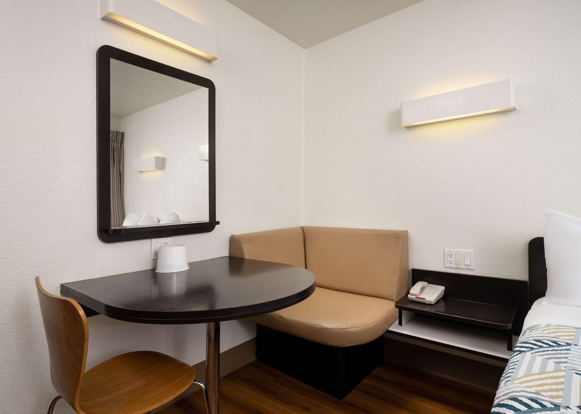 Motel 6-Goleta, Ca - Santa Barbara ภายนอก รูปภาพ